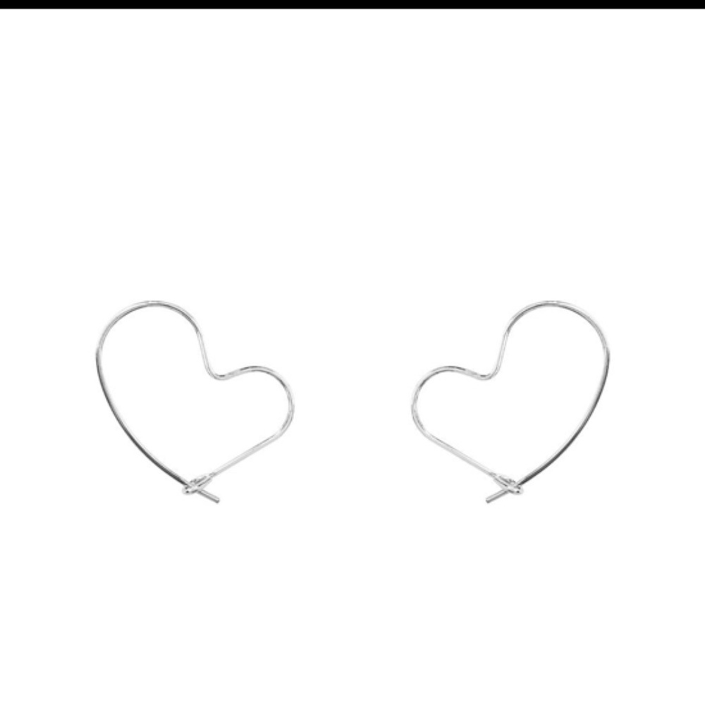 Secret Box New York Sterling Silver Heart 1/2 Inch Hoops (BB)